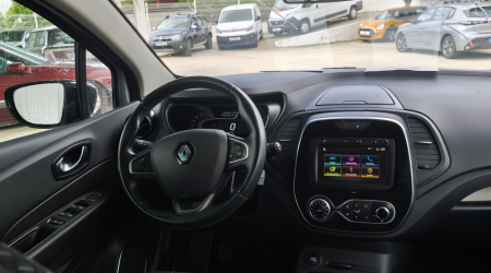Cars M&S Renault Captur