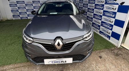 Cars M&S Renault Megane IV (9)